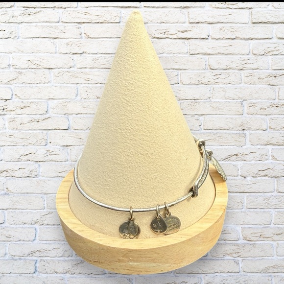 Alex & Ani Seashell Shell Bangle Bracelet - Picture 2 of 4